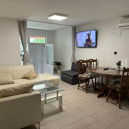 Duplex Apartment With Private Swimming Pool Preko Exterior photo