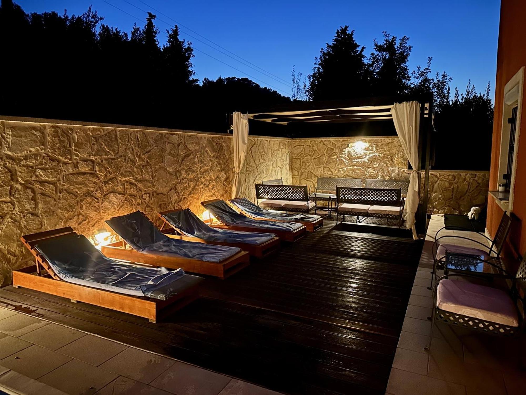 Duplex Apartment With Private Swimming Pool Preko Exterior photo