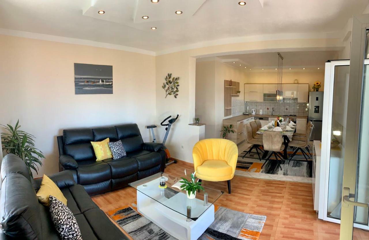 Duplex Apartment With Private Swimming Pool Preko Exterior photo